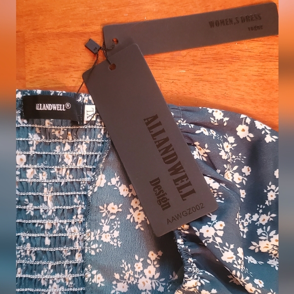 Green dress short sleeve flowers XL - Picture 5 of 6